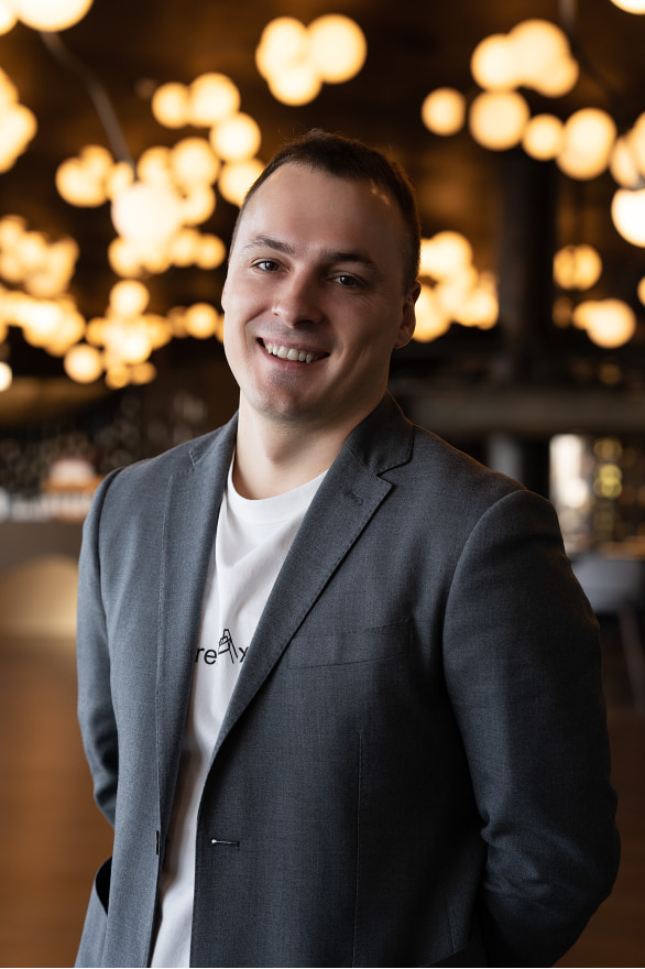 Сергей Попов