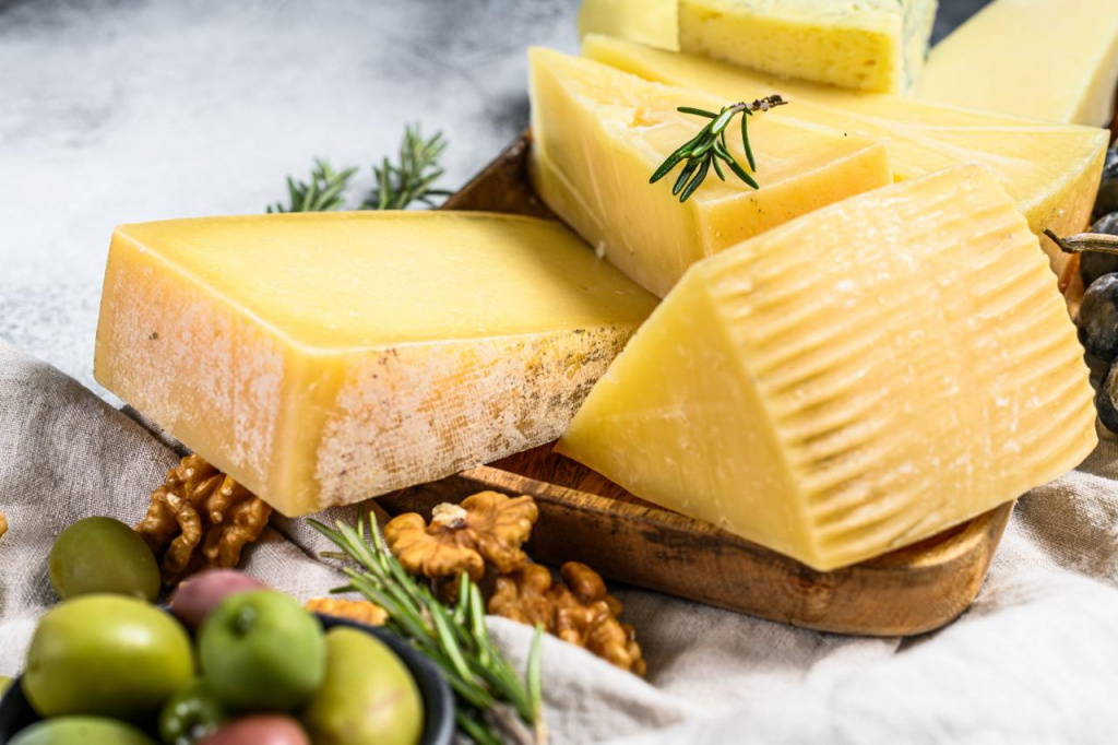 Твердые сорта сыра